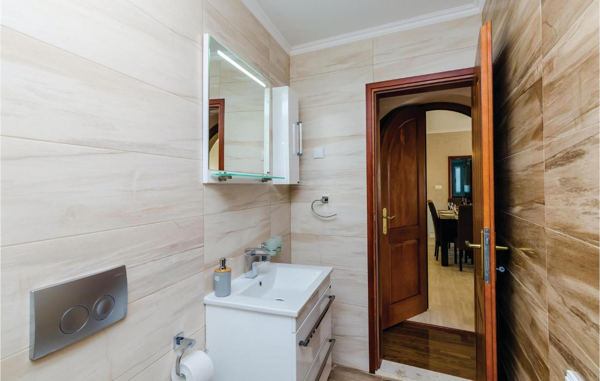 Amazing Home In Herceg Novi With House Sea View Экстерьер фото