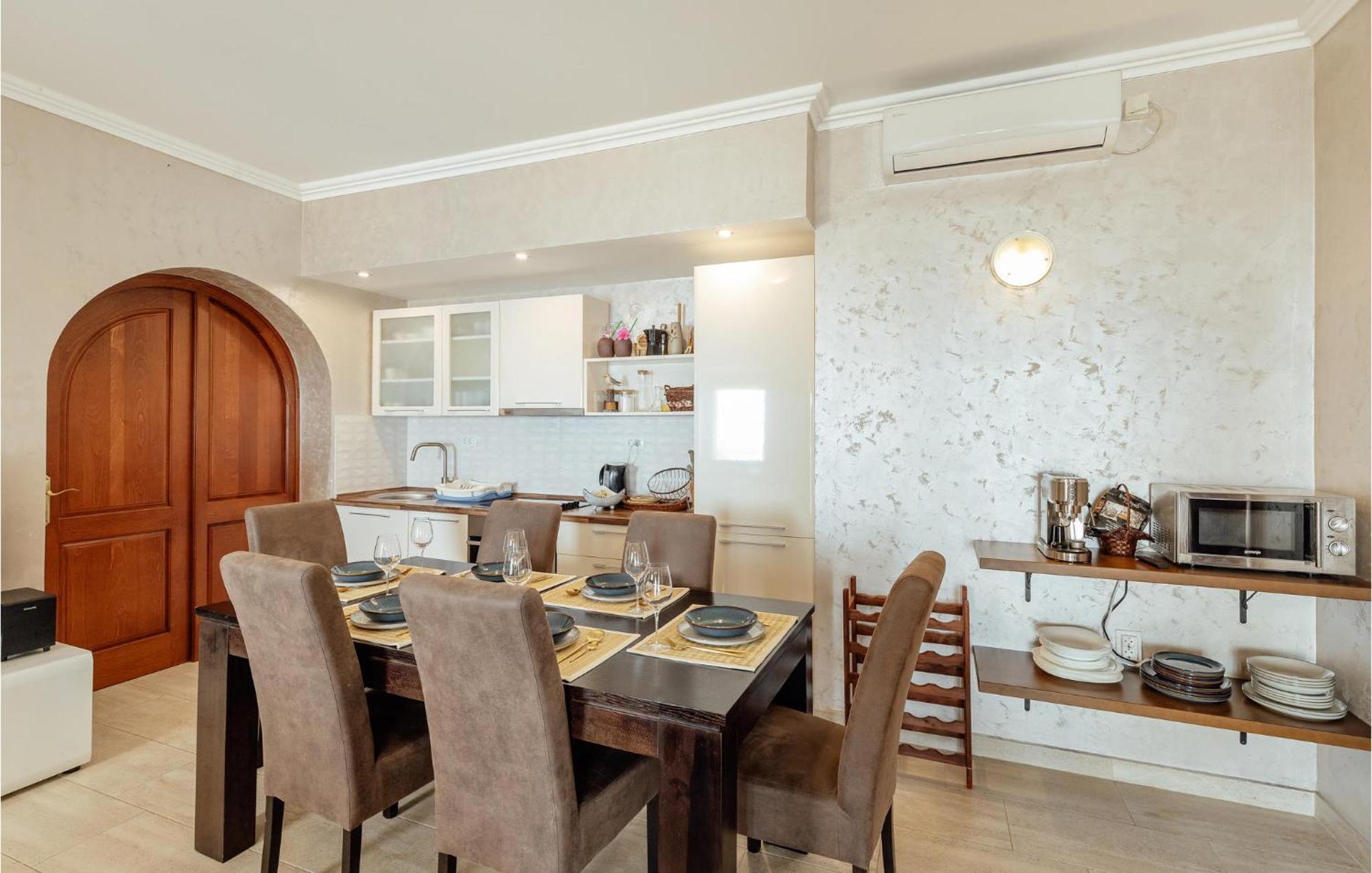 Amazing Home In Herceg Novi With House Sea View Экстерьер фото