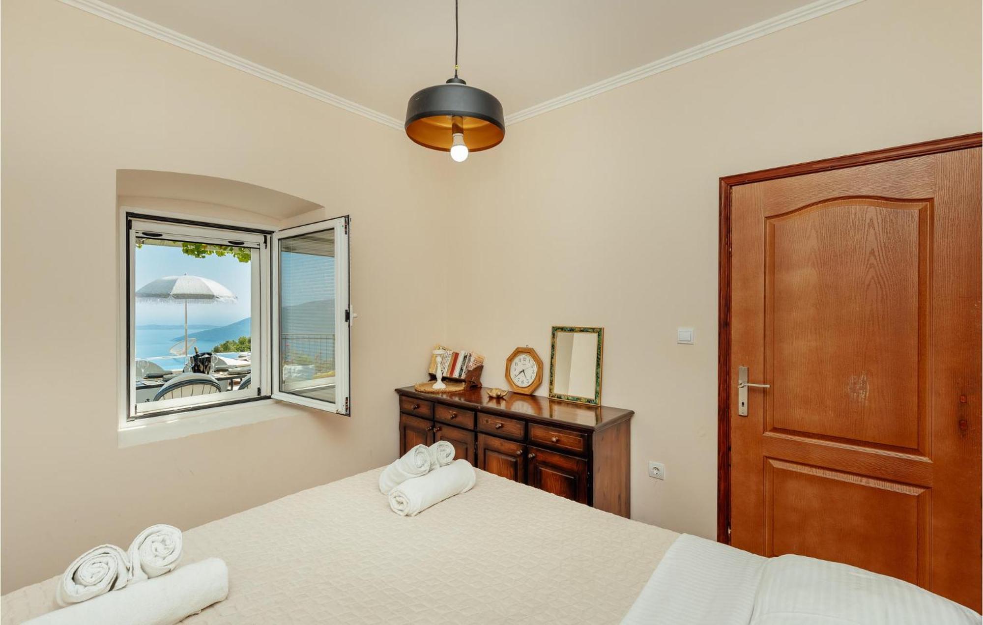 Amazing Home In Herceg Novi With House Sea View Экстерьер фото